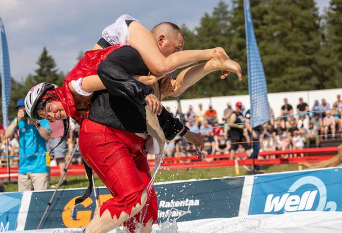 WifecarryingCarousel2